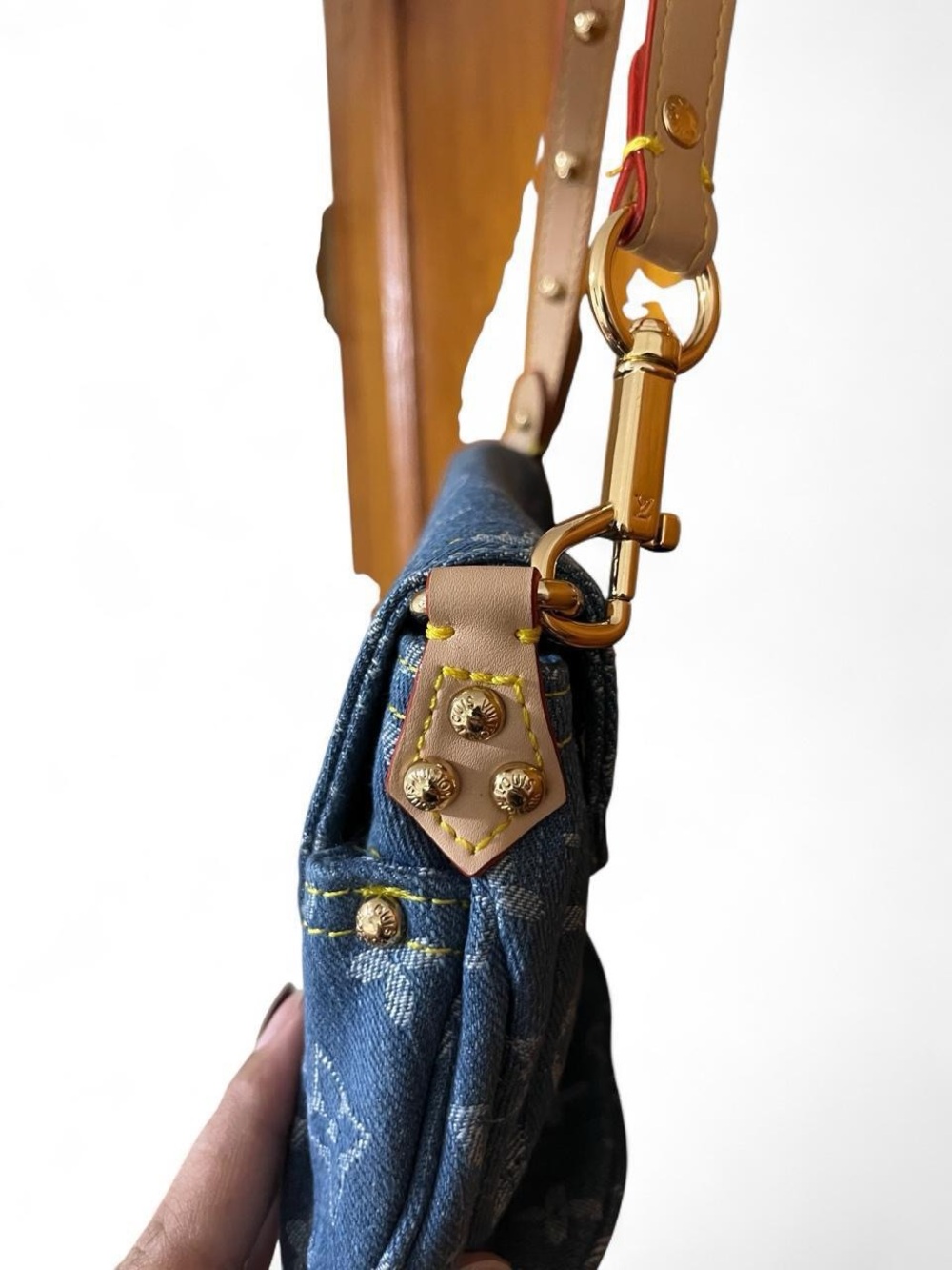 Blue Monogram Denim LV Sunset Shoulder Bag - Picture 4 of 8